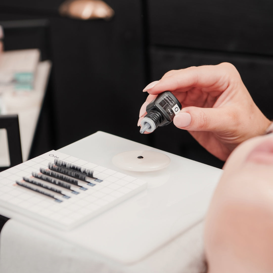 What most lash techs do not know about adhesive drying time?
